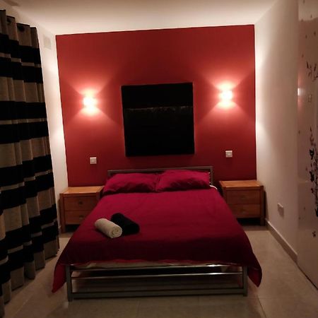 Paceville Avenue Apartment Сент Джулианс Экстерьер фото